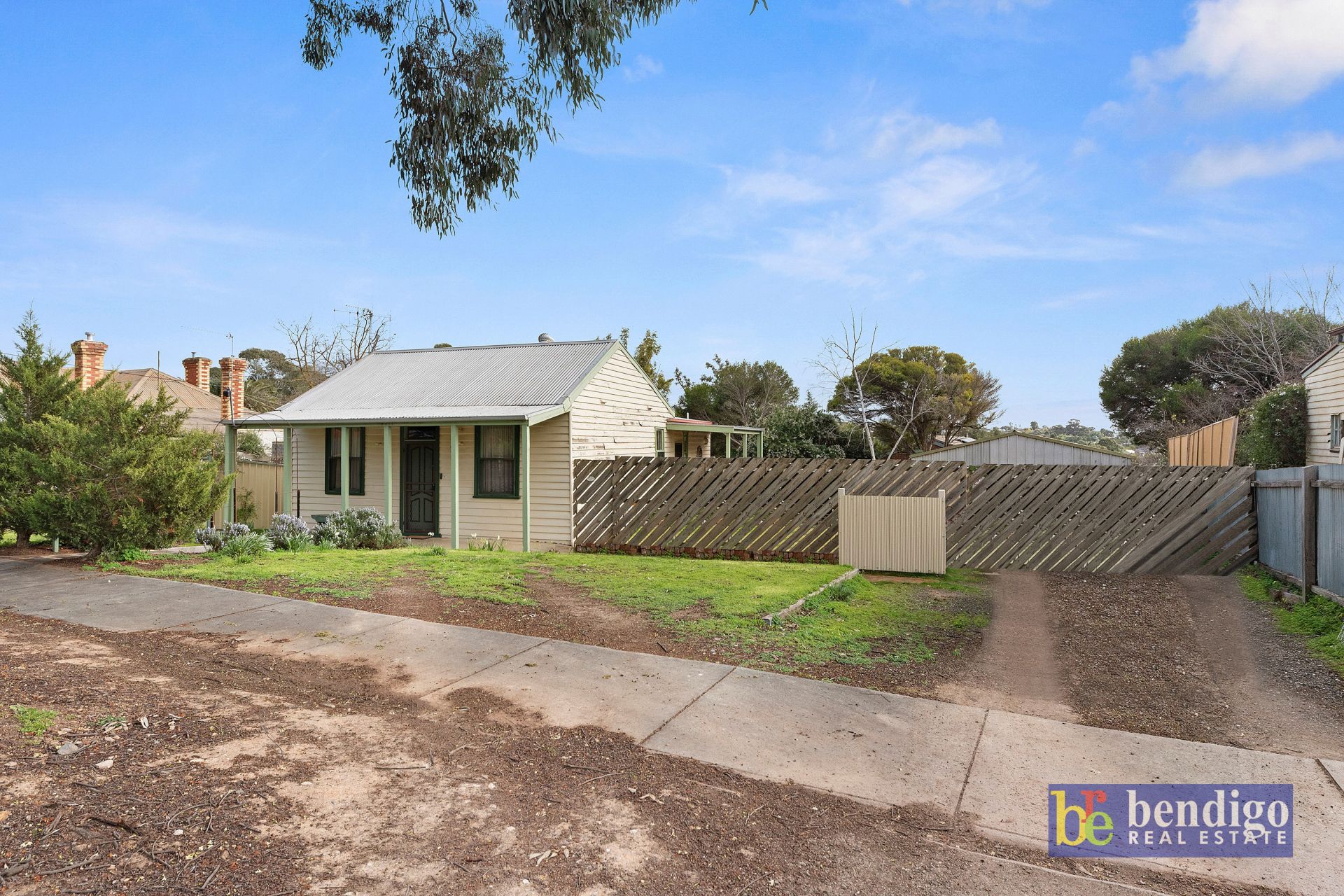 7 Casley Street Long Gully VIC, Gully - Image 1