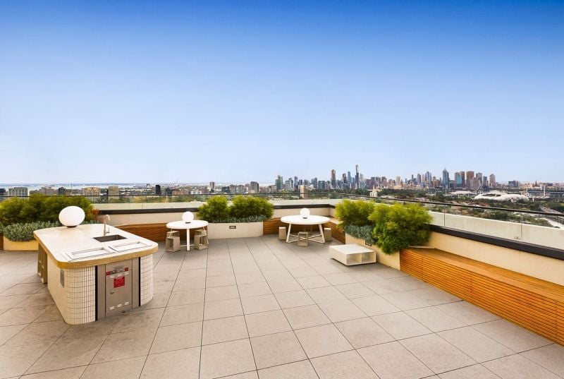 2204/3 Yarra Street South Yarra