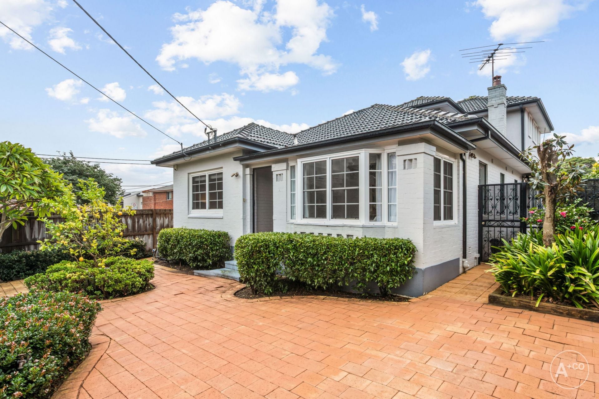 1 Casino Street, Eastlakes