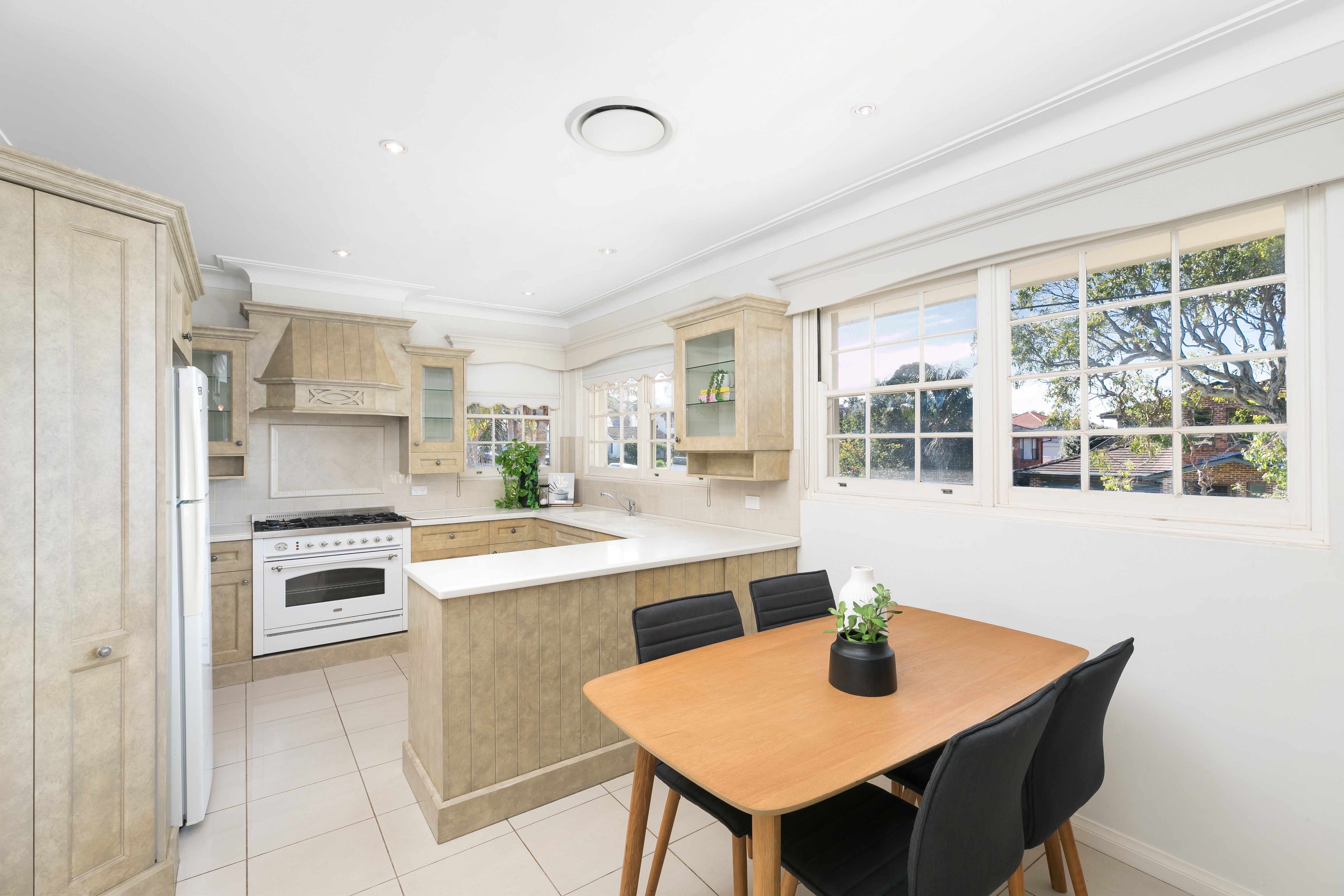 9 Glaisher Parade, CRONULLA, Cronulla - Thumbnail 4