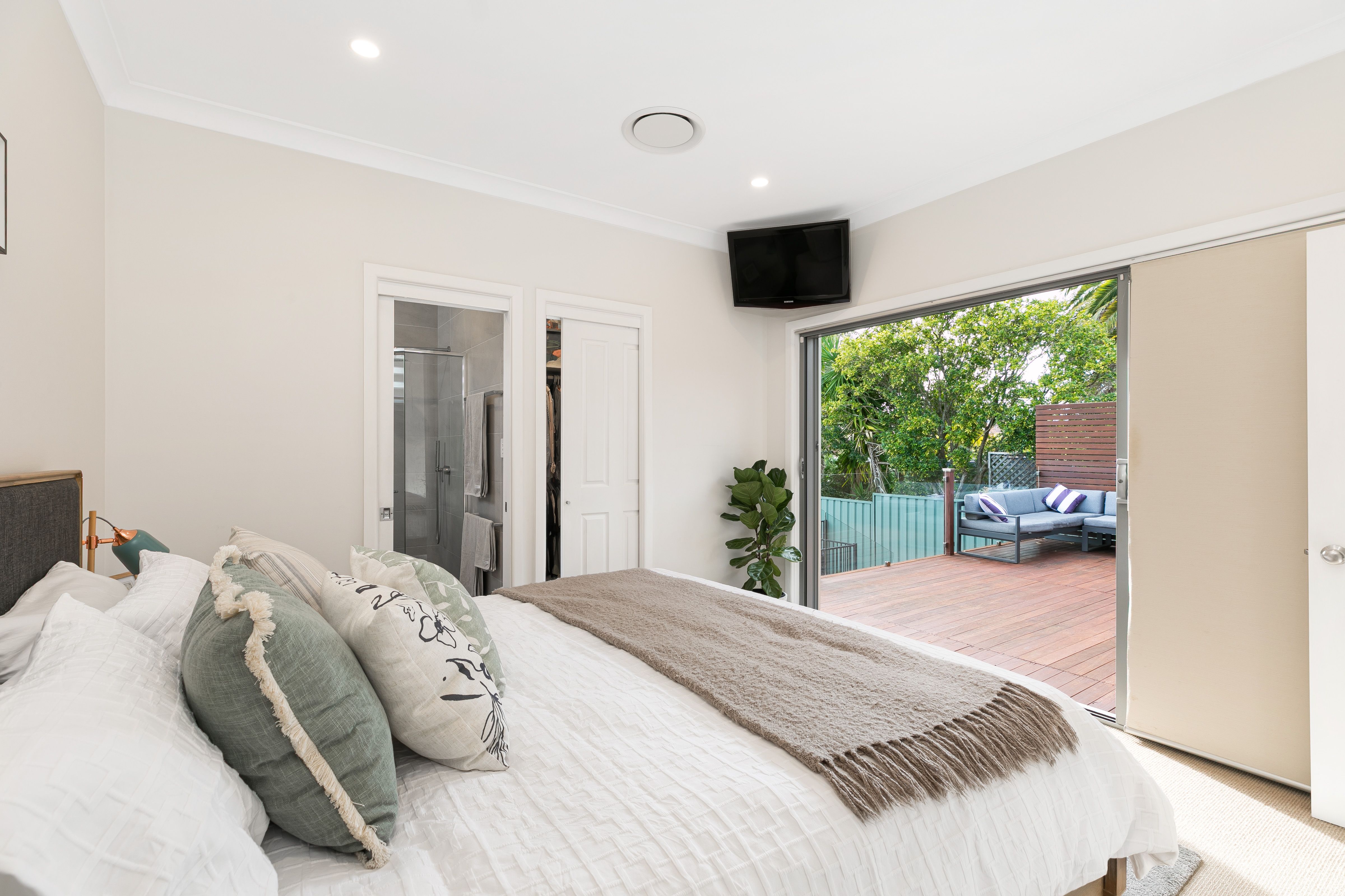 39 Ultimo Street CARINGBAH SOUTH 2229