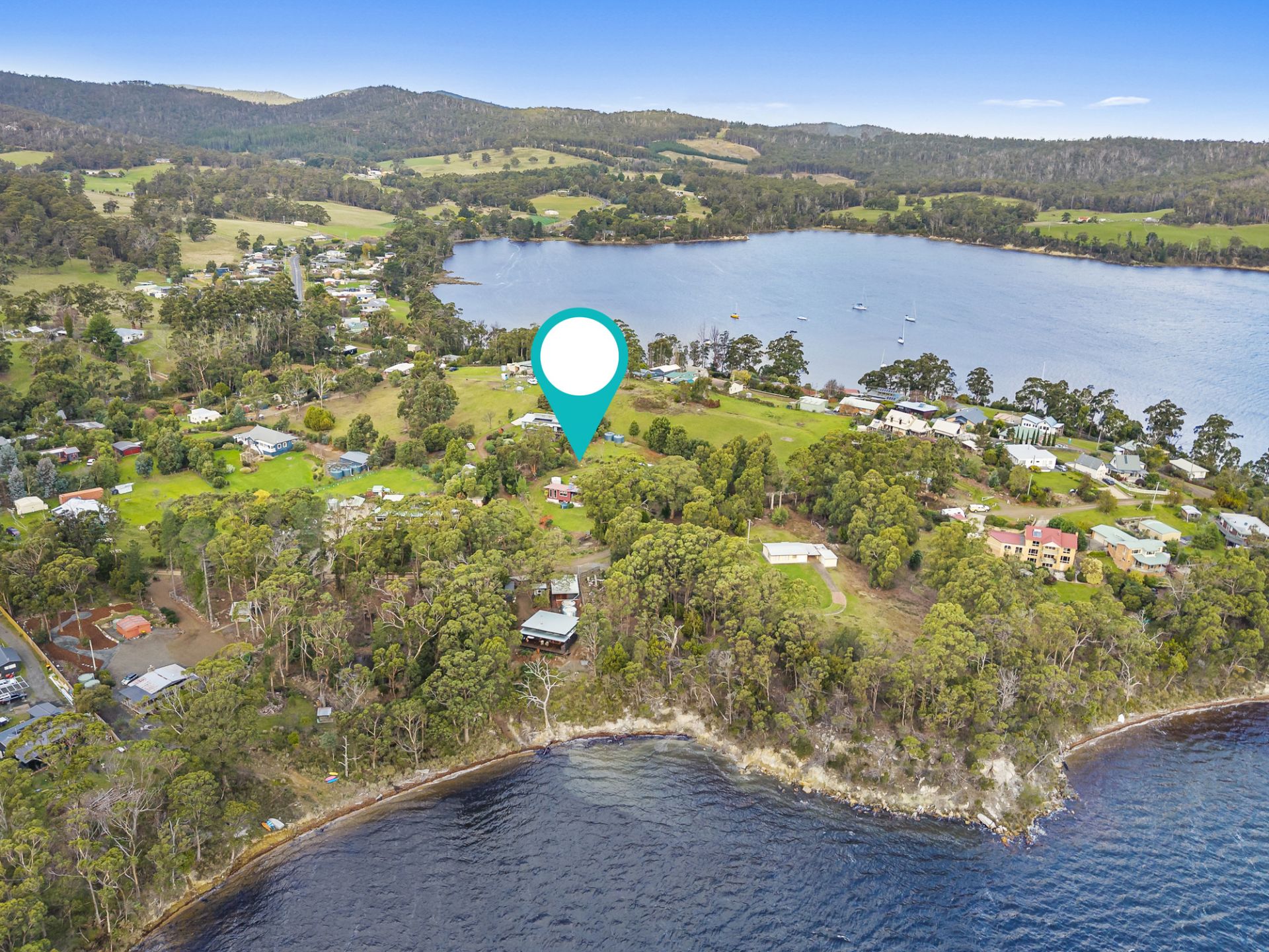 23 Glovers Road, Deep Bay, Deep Bay - Image 1