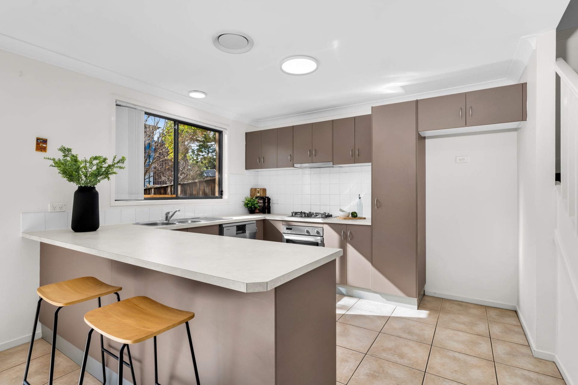 16/14 Benham Road, Minto, Minto - Image 1