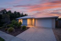 20 Flaxlily Court, Bairnsdale VIC