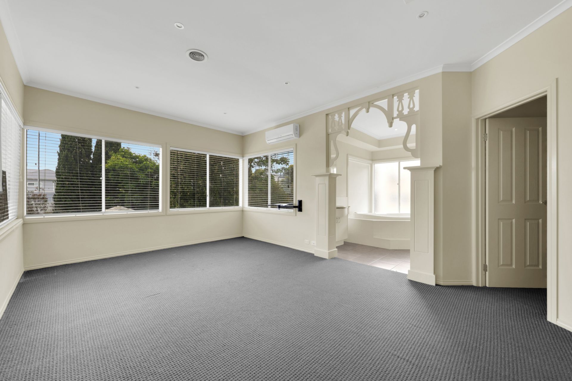 Stylish Home, Great Location