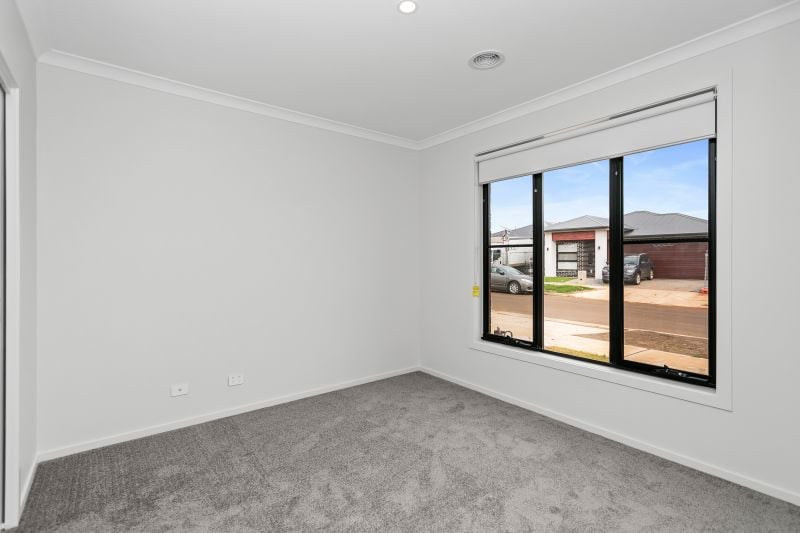 19 Delhi Grove, Rockbank