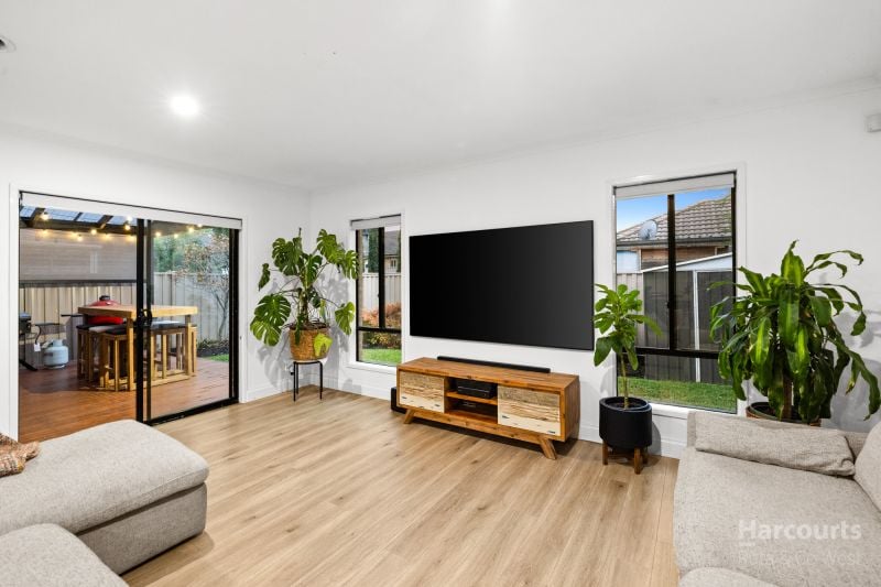 5 Cobaw Circuit, Caroline Springs