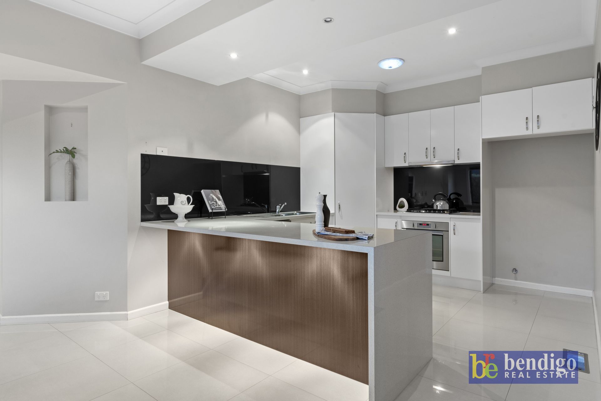 159 Neale Street Flora Hill VIC, Hill - Thumbnail 4