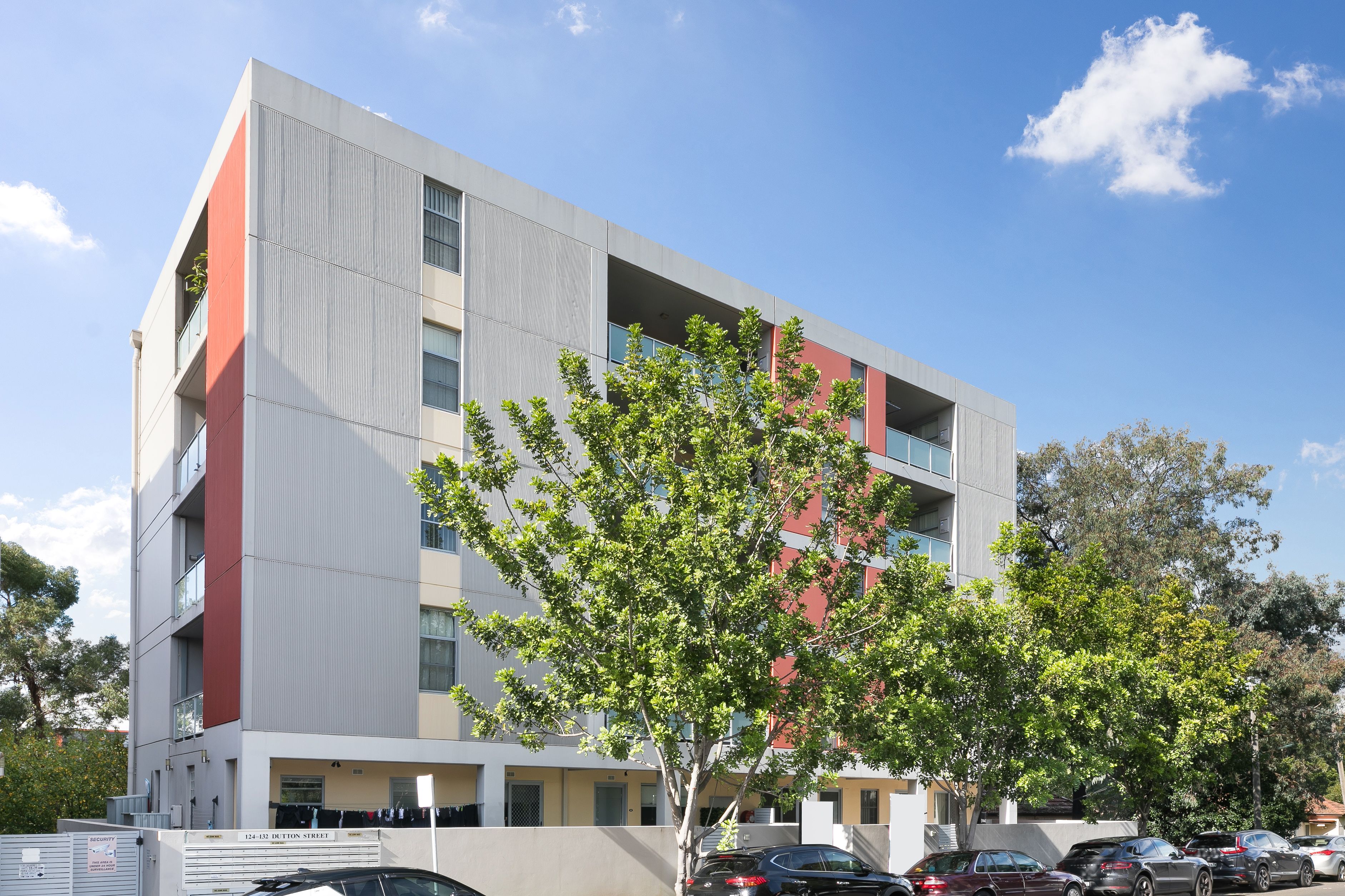 8/124-132 Dutton Street YAGOONA 2199