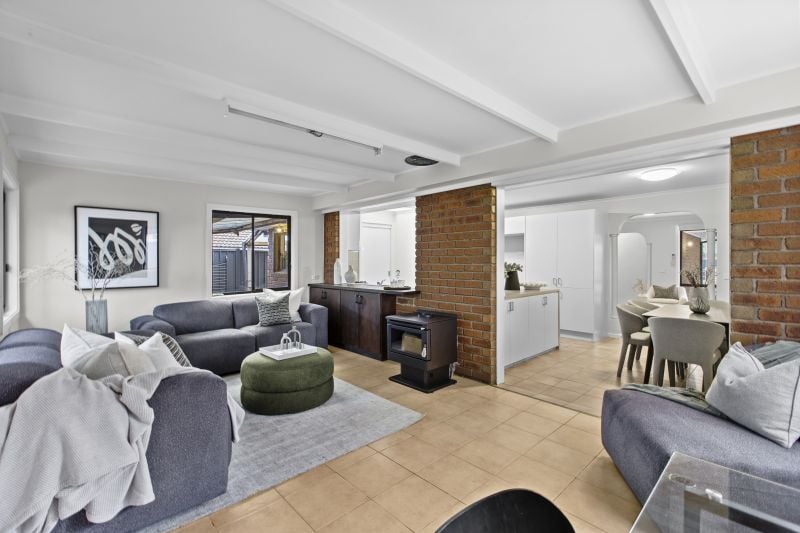 61 Pindari Avenue, Mill Park