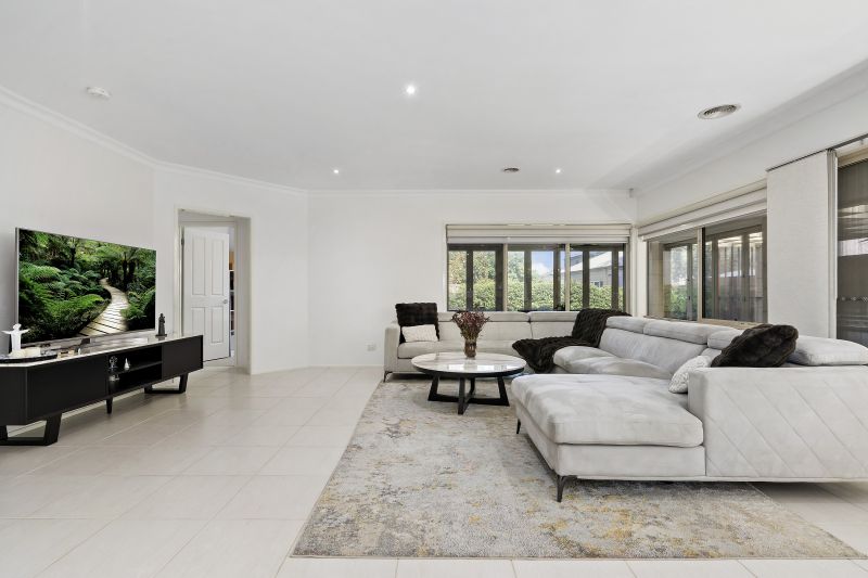 13 Wingate Court, Mill Park