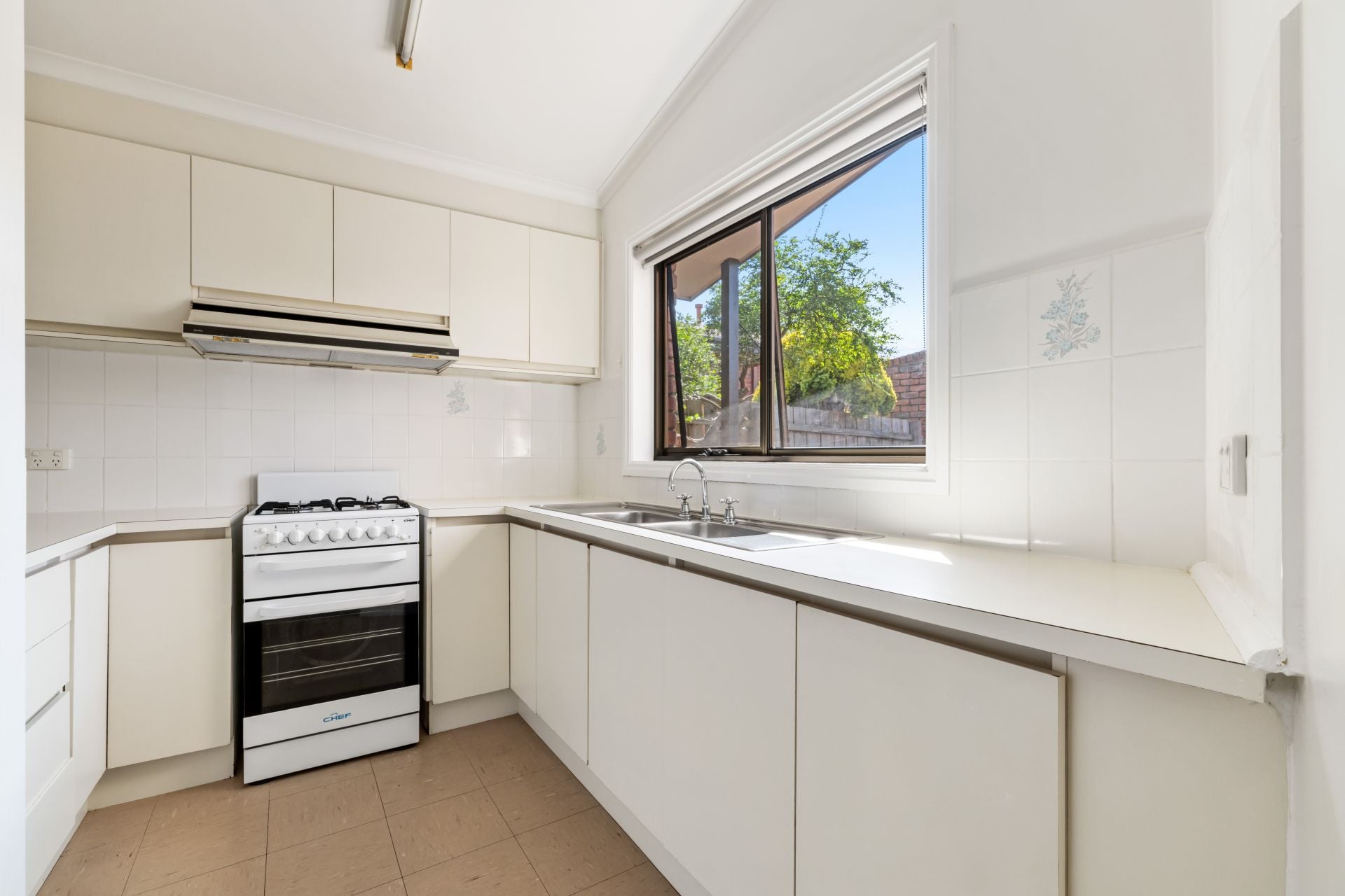 Spacious & Well-Located 2-Bedroom Unit – A Must-See!