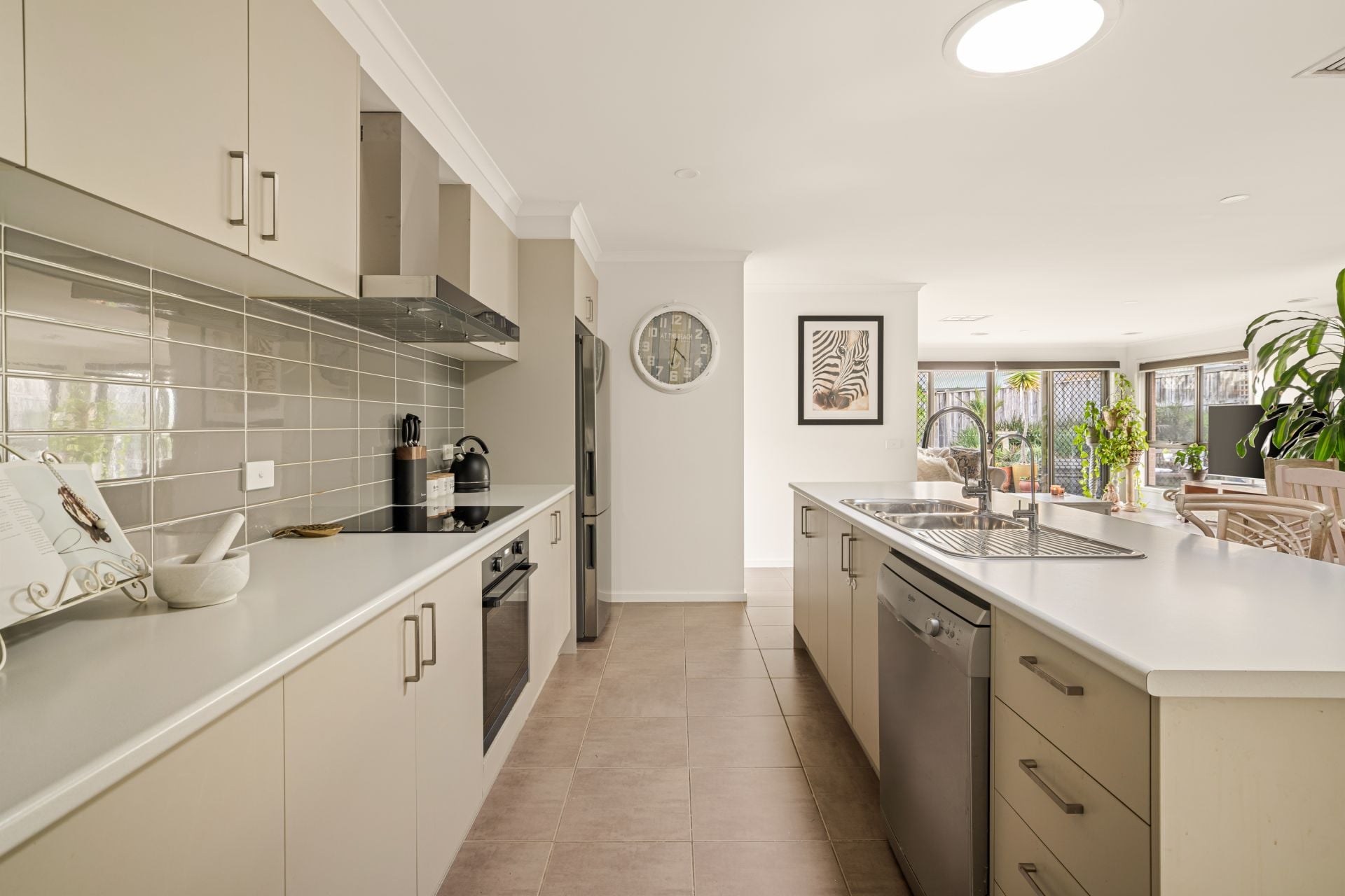 23 Rhone Grove, Skye VIC, Skye - Thumbnail 5