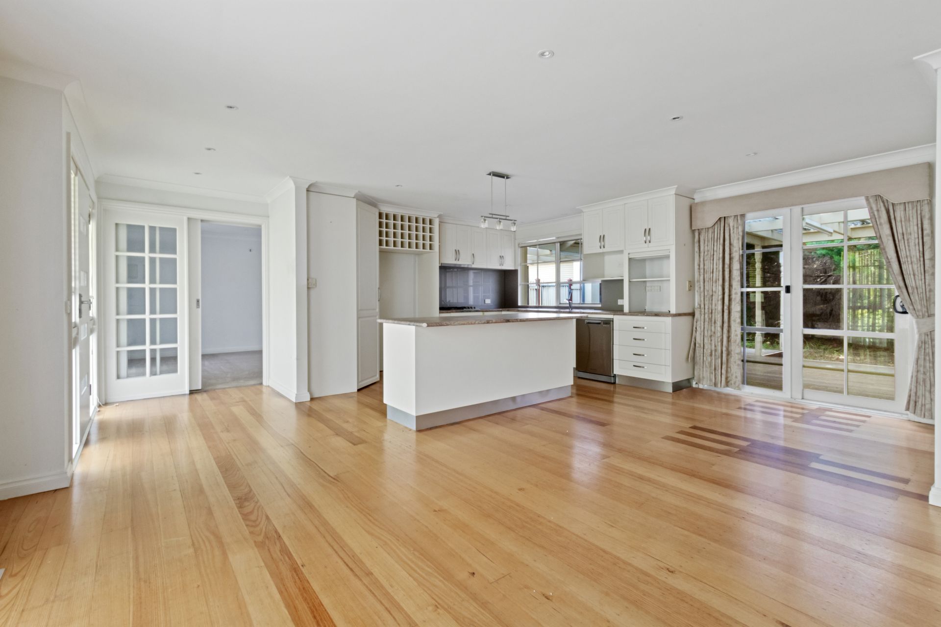Beautifully Presented Family Home!