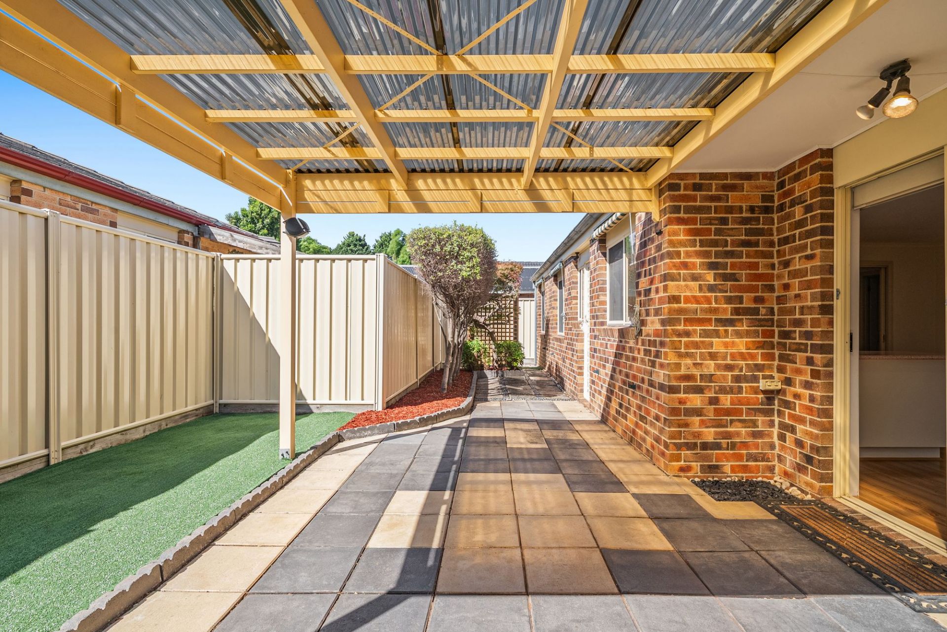 Big on Space, Low on Maintenance – The Perfect All-Rounder in Prime Mill Park!
