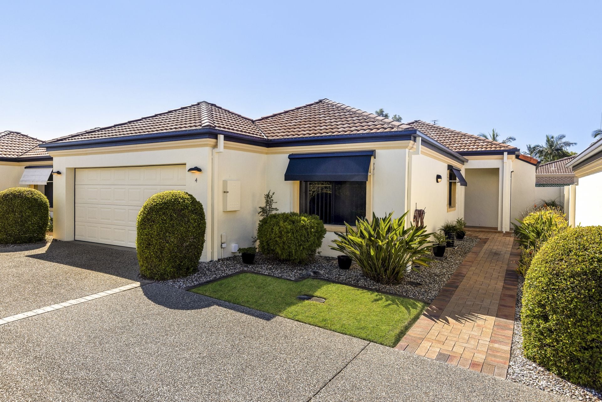 4/125 Cotlew Street, Ashmore QLD, Ashmore - Image 1
