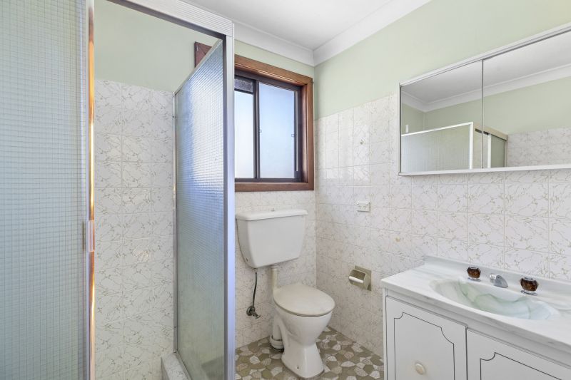 19 Roseanne Avenue Roselands NSW, Roselands - Thumbnail 3