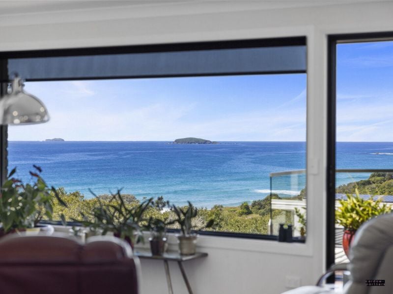 Headland Living with Uninterrupted Ocean Views