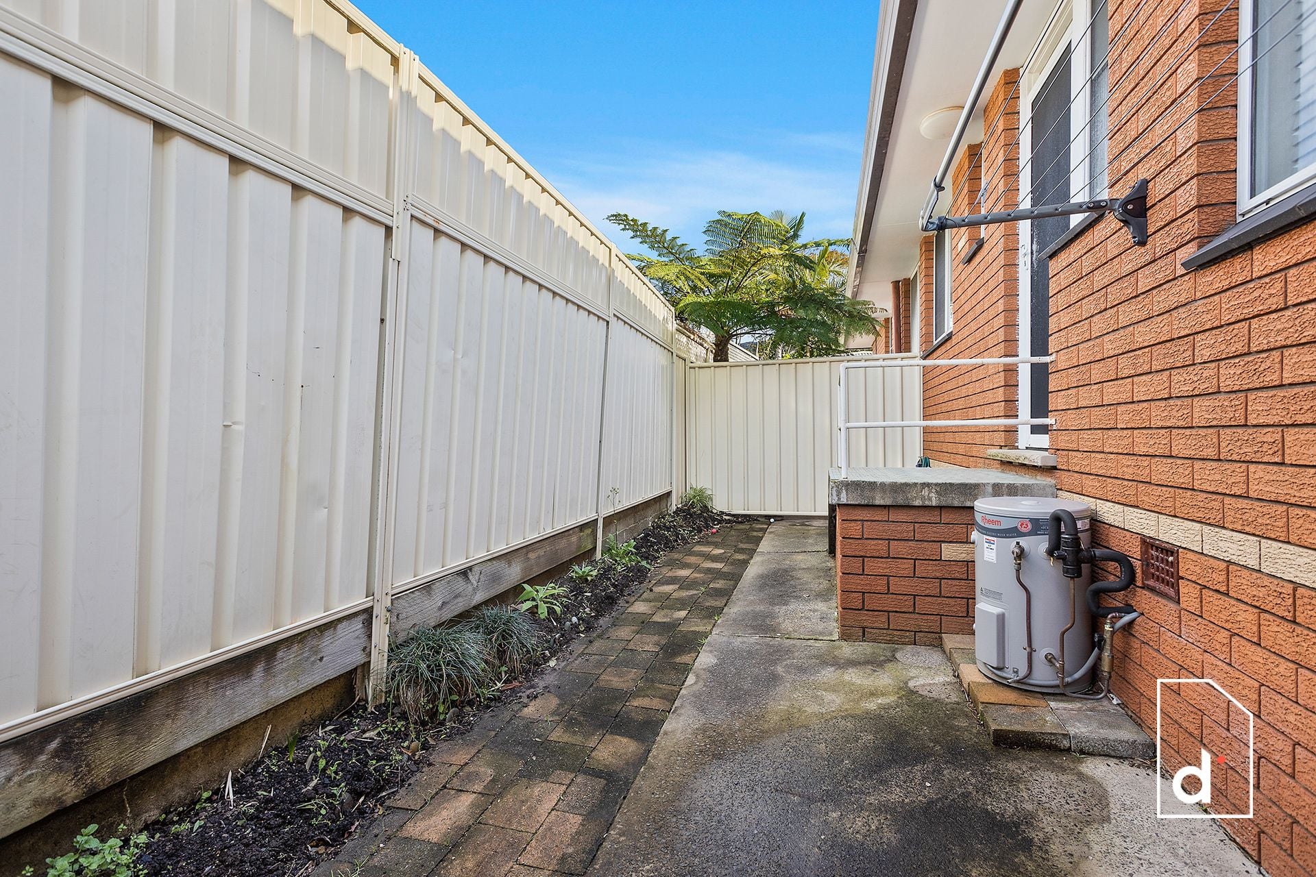 2/22-24 Jones Place, Corrimal NSW