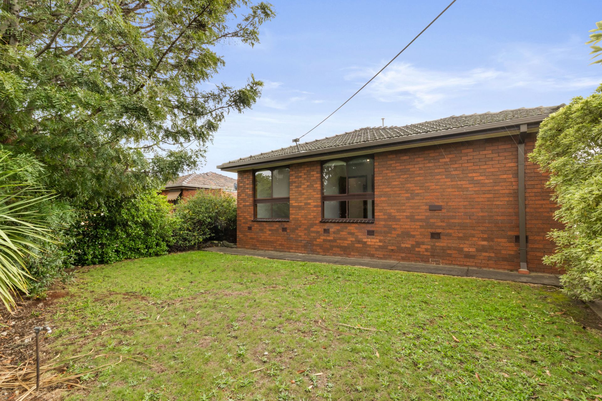 Charming And Low Maintenance Living In Prime Reservoir Location