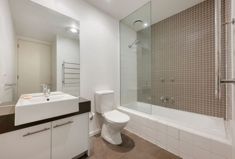 1/65 Hawthorn Road, Caulfield North - Thumbnail 7