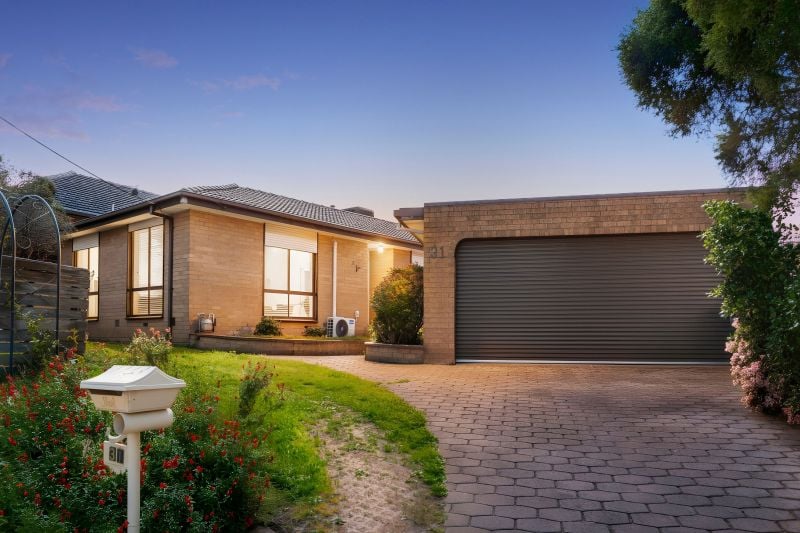 31 Winamurra Crescent, Thomastown