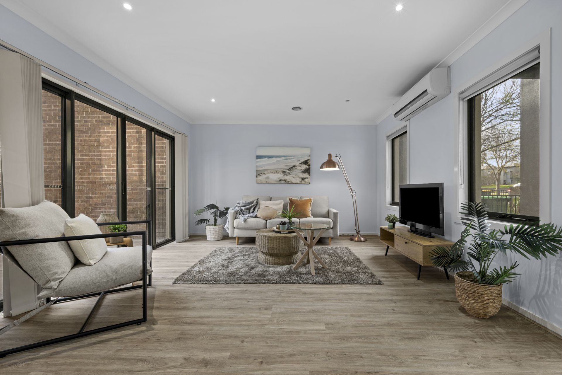 Contemporary Chic, Everyday Practicality
