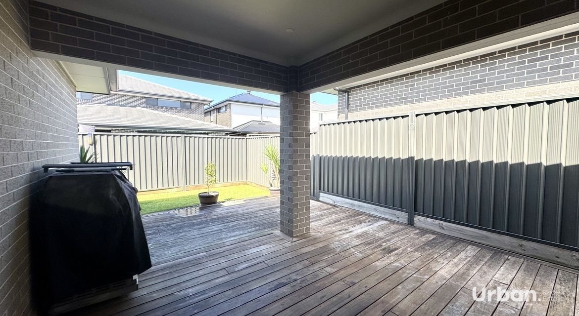 Oran Park 11 Stratton Road