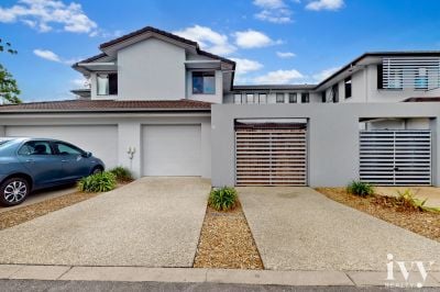 SOLD BY TEAM DHI : $747,000