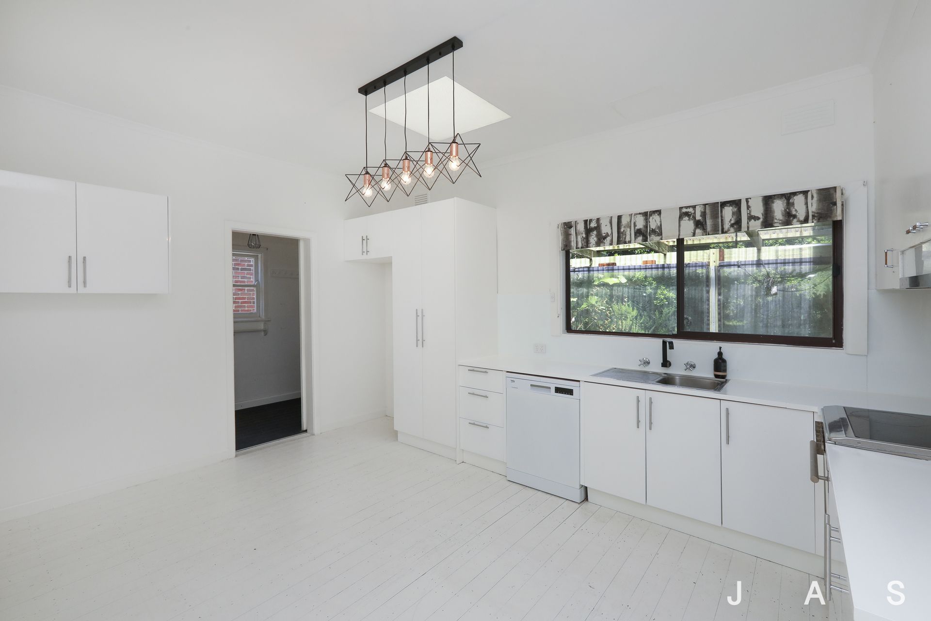 27 Maidstone Street Altona VIC, Altona - Thumbnail 4