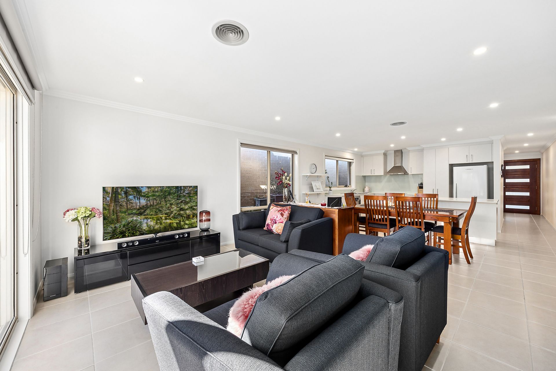 45 Beveridge Crescent, Forde, Forde - Thumbnail 4