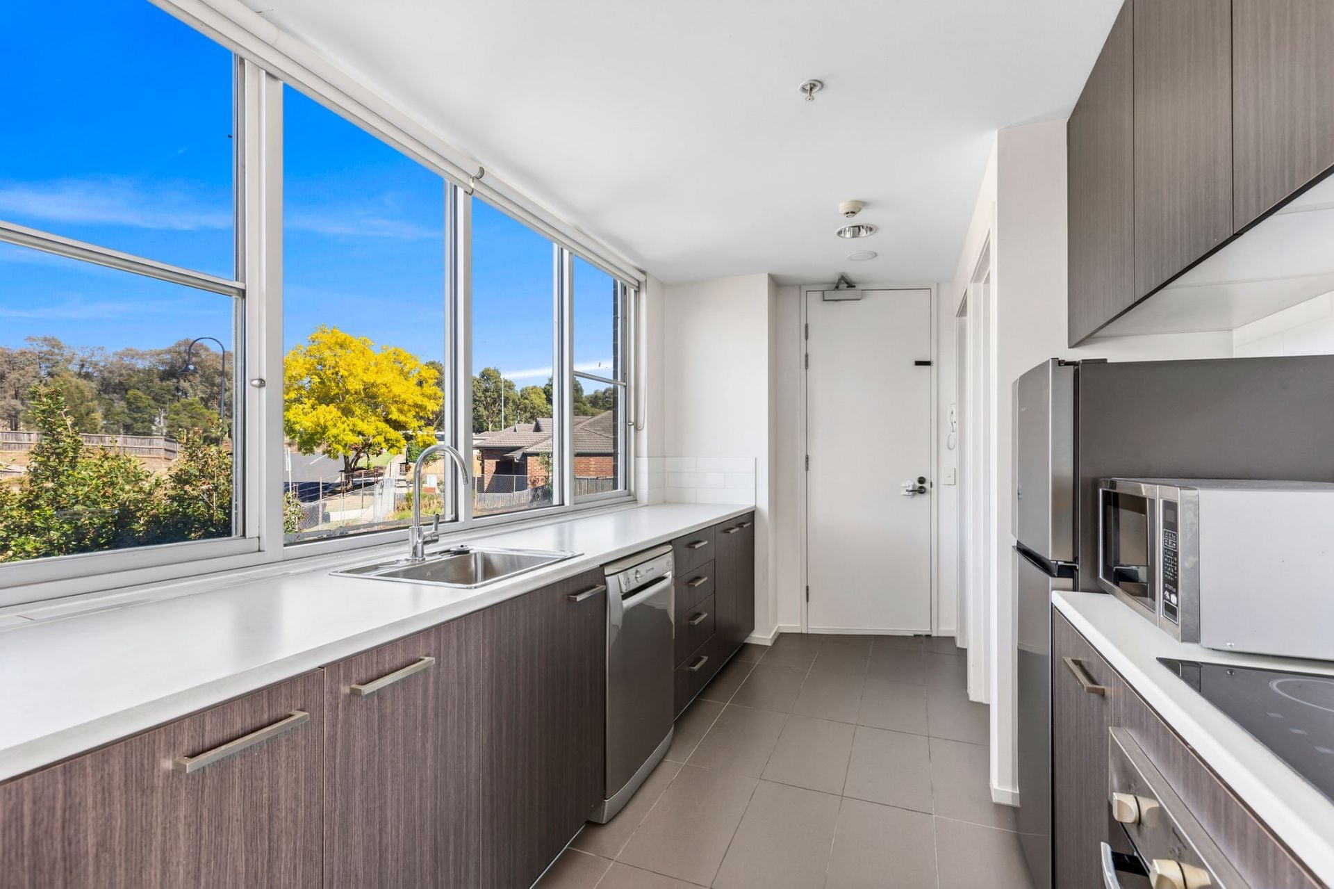 14/4 Ficinia Mews, Highton - Thumbnail 4