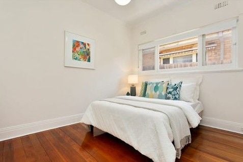 Charming Two-Bedroom Home in the Heart of Ivanhoe