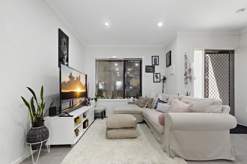 10 Banrock Place, Wollert