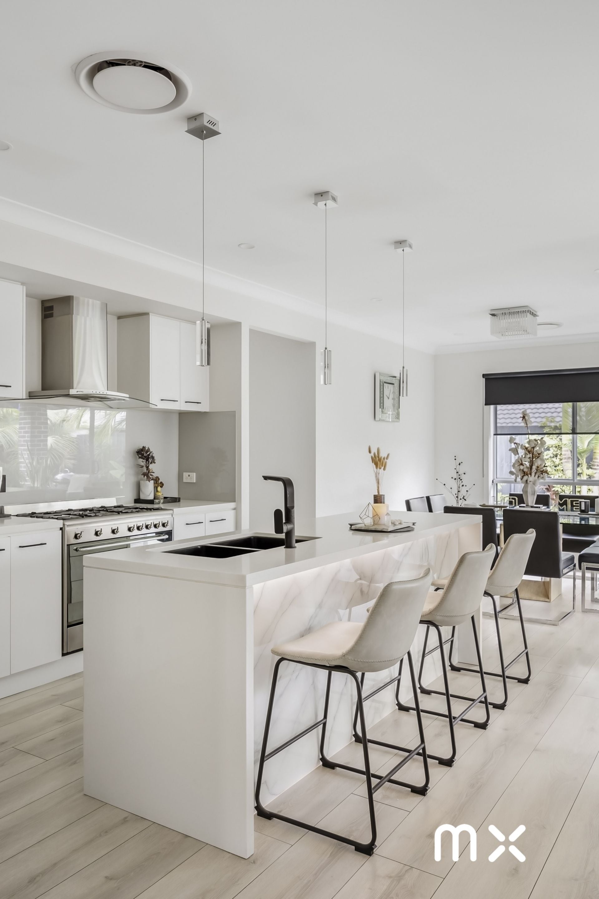 24 Omaroo Place, Horsley - Thumbnail 4