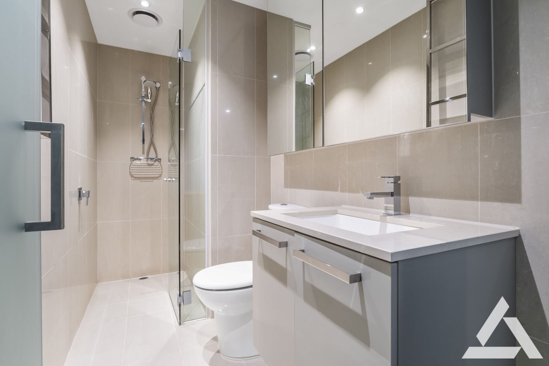 1710/452 St Kilda Melbourne