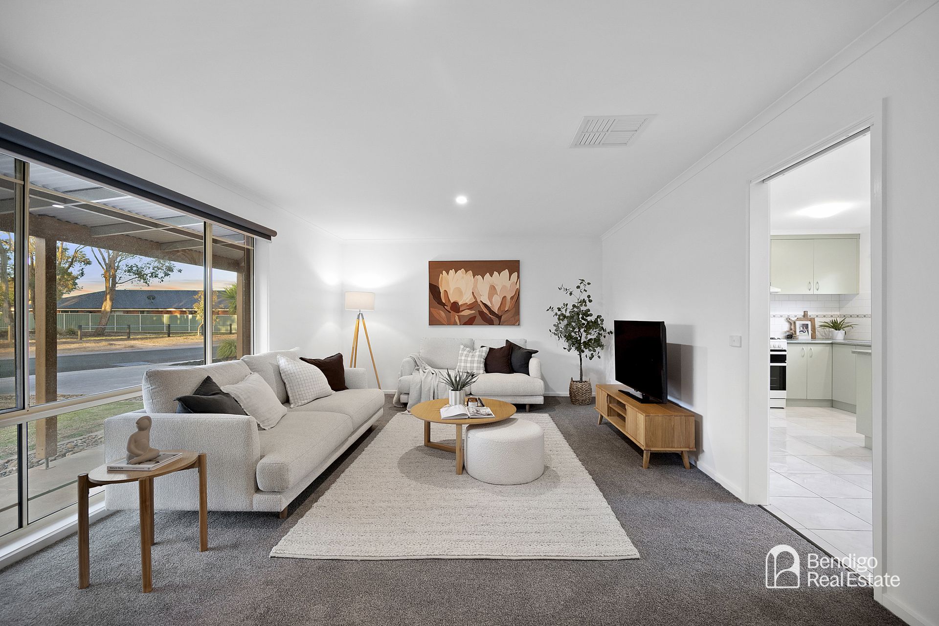 19 Sunset Drive Strathfieldsaye VIC, Strathfieldsaye - Thumbnail 2