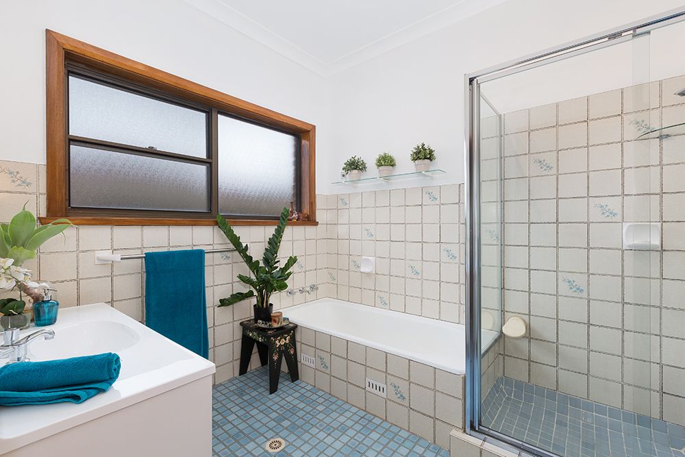 17 Urana Road YARRAWARRAH 2233