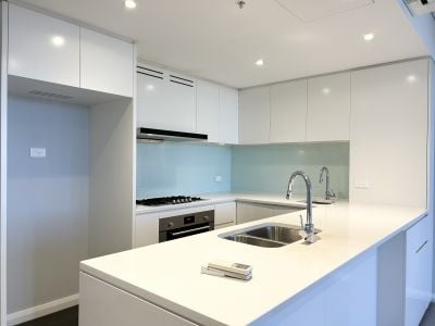 Wentworth Point Level 17/1711/2 Waterways Street