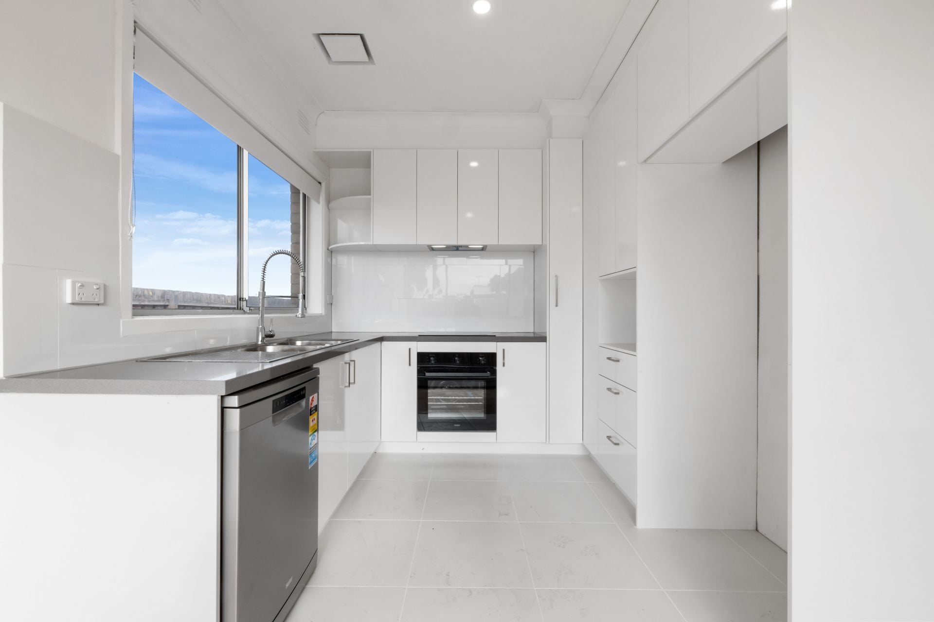 Freshly Renovated 3-Bedroom Home – Minutes from Diggers Rest Station