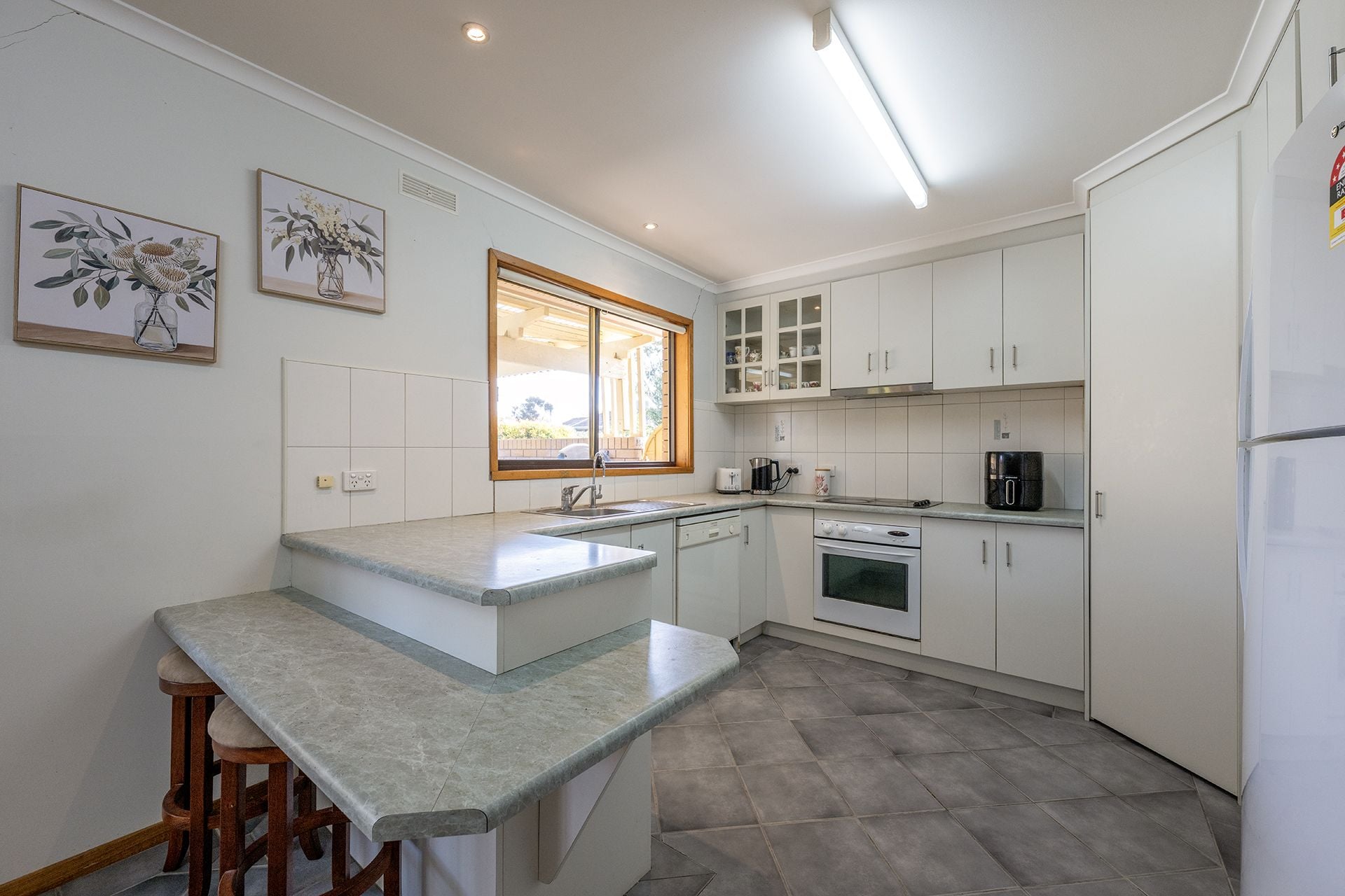 65 Federation Avenue Horsham VIC, Horsham - Thumbnail 2
