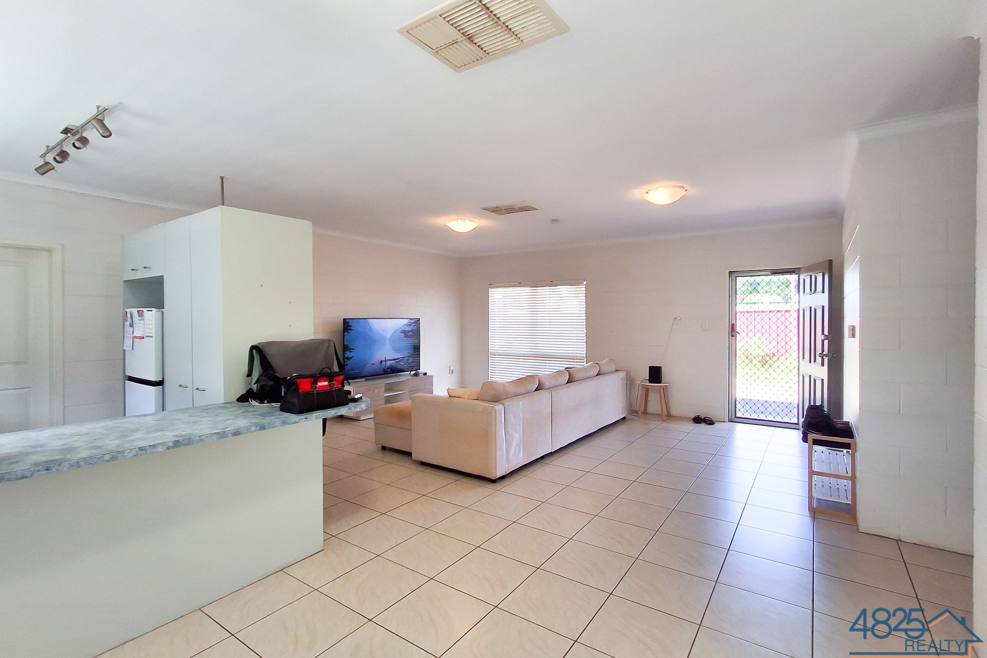 27 Emmalyn Close Mount Isa QLD, Mount Isa City - Thumbnail 3