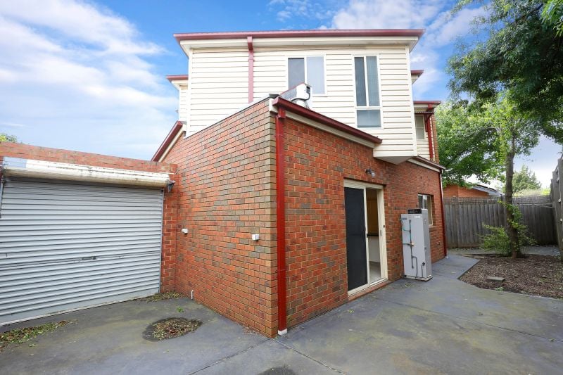 4/6 Duffy Street, Reservoir