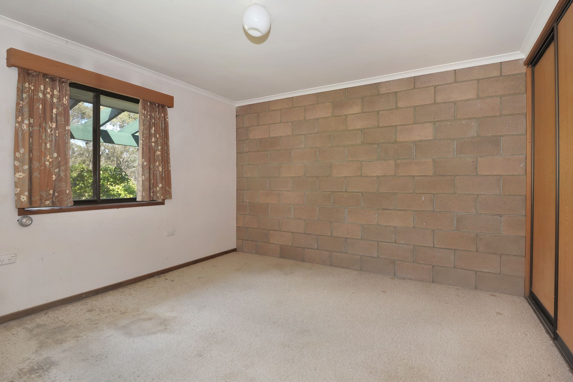 13 Timbertop Road, Bet Bet - Thumbnail 8