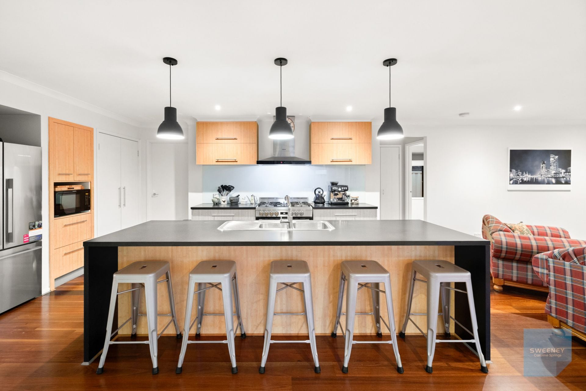 8 Gisborne Way, Caroline Springs - Thumbnail 4