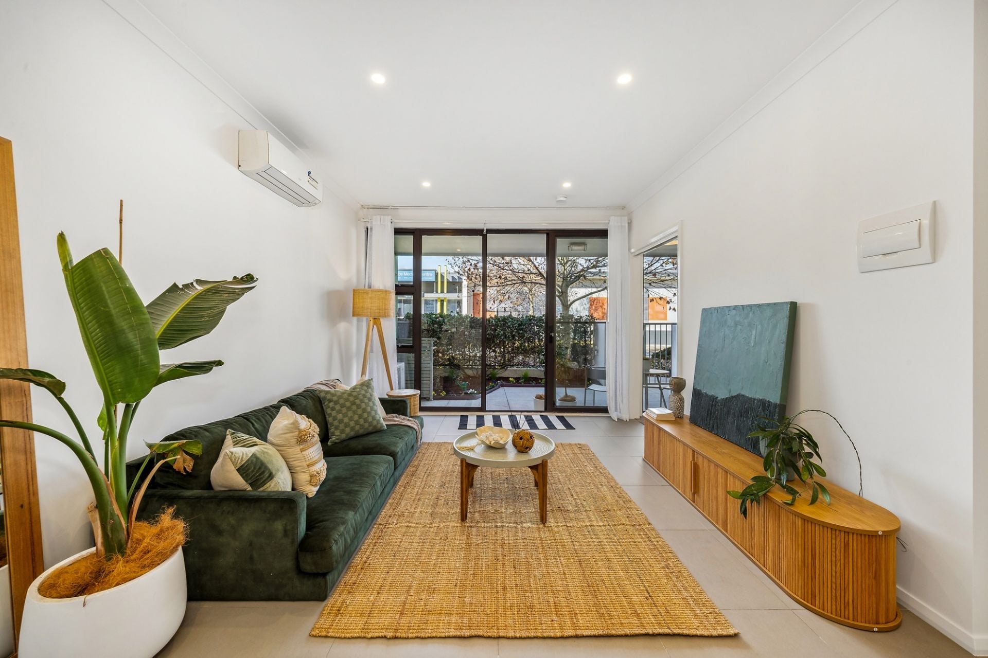 8/48 Abena Avenue, Crace