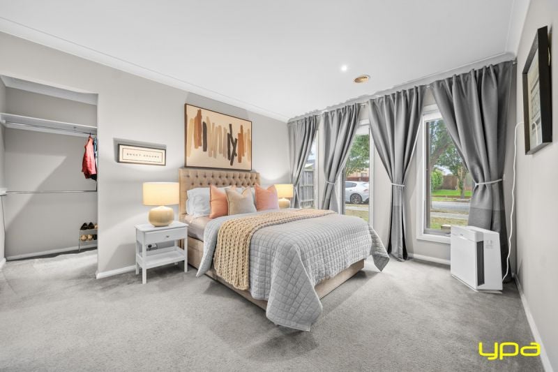 11 Watford Avenue Cranbourne West VIC, Cranbourne West - Thumbnail 4