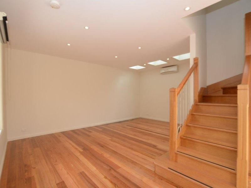 2/126 Blackwood Street Yarraville VIC, Yarraville - Thumbnail 3