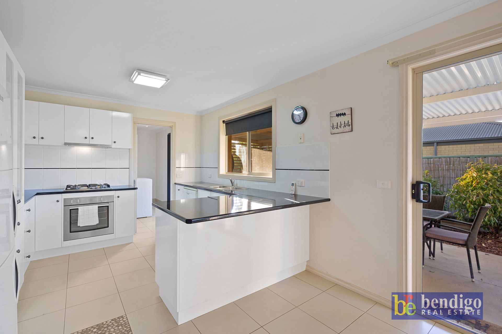 6 Saville Court North Bendigo VIC, Bendigo - Thumbnail 3