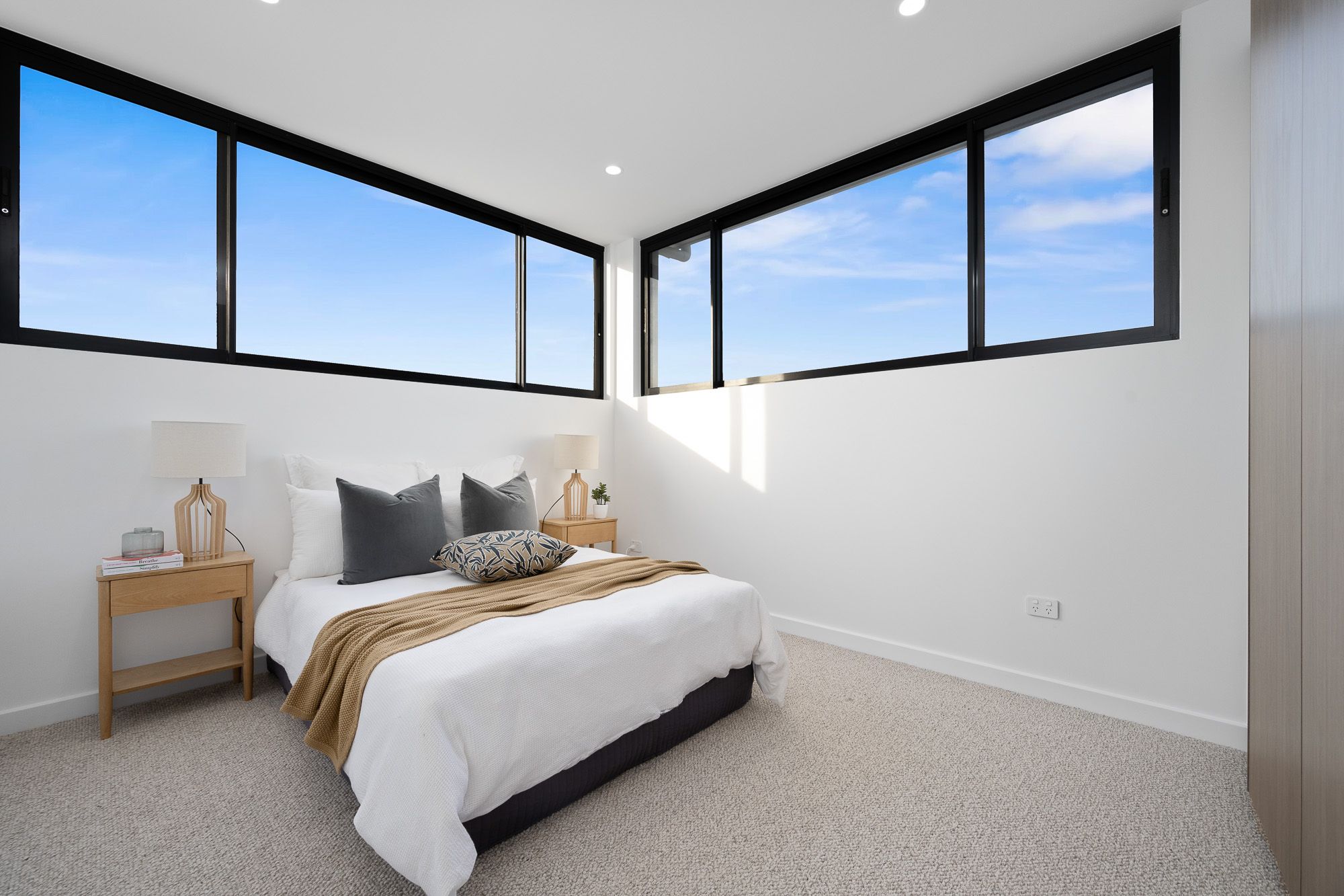 8 Locksley Street CRONULLA 2230